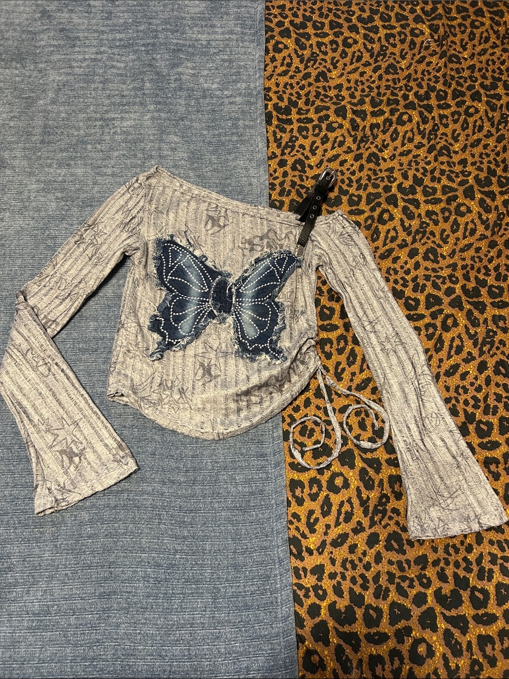 SHEIN Gray Long Sleeve Ribbed Top with Blue Butterfly